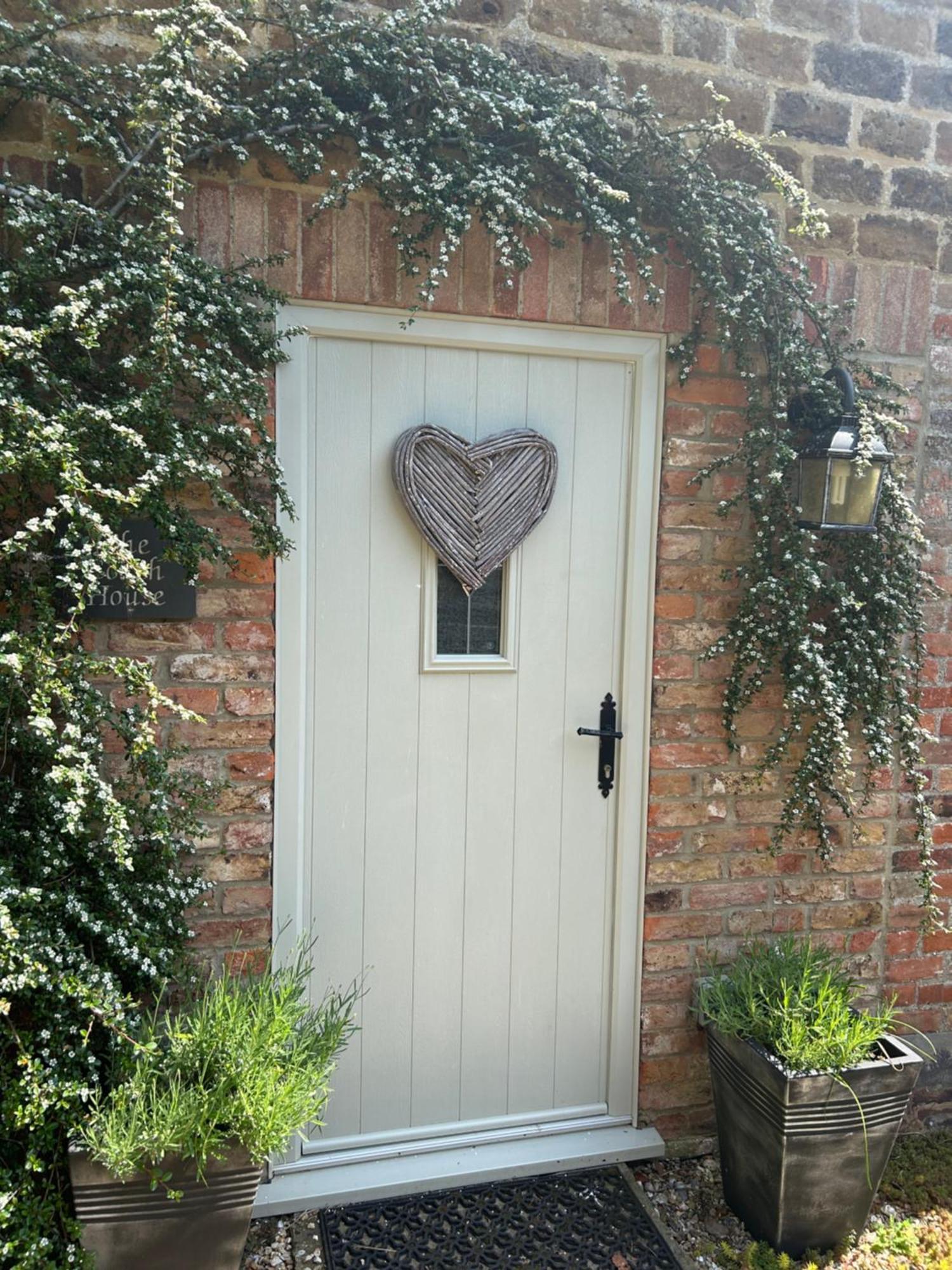 Вилла The Coach House Grimston Экстерьер фото